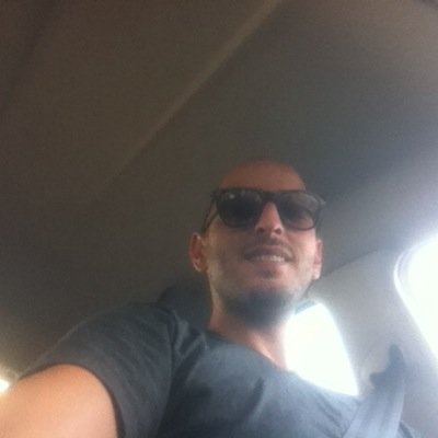 refael0320's profile picture. 