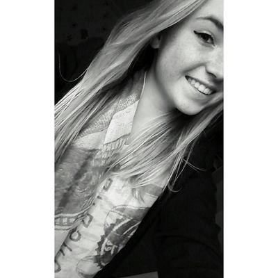 anoukvdweide's profile picture. IG &  snapchat ; anoukvdweide