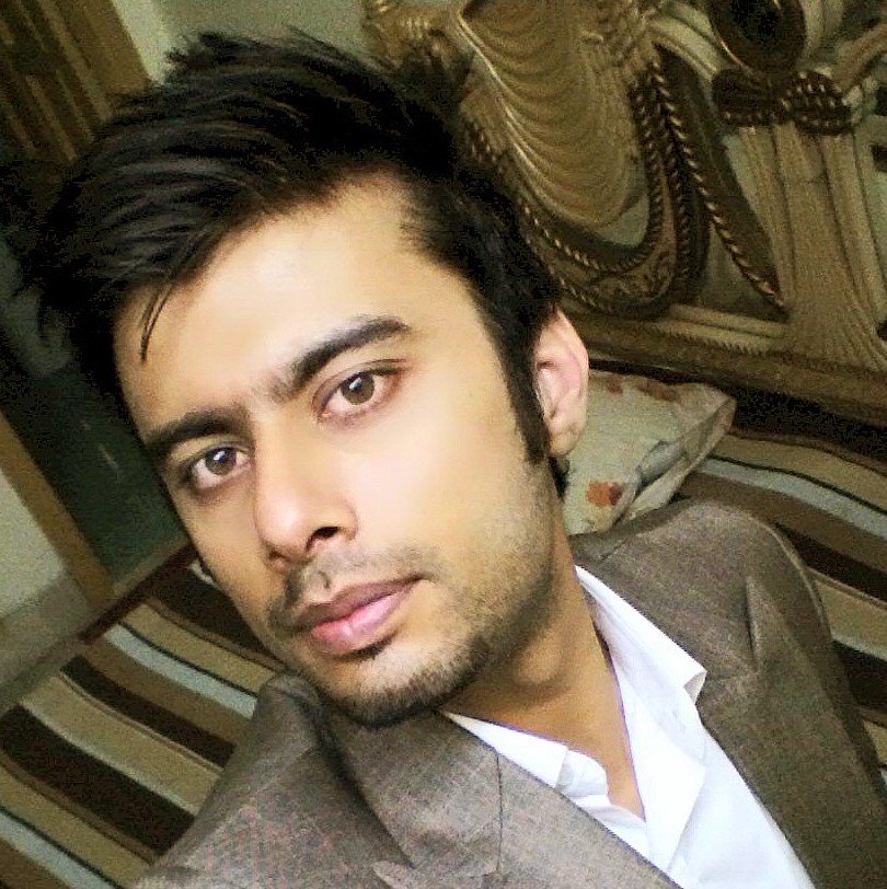 the_dezinr's profile picture. 