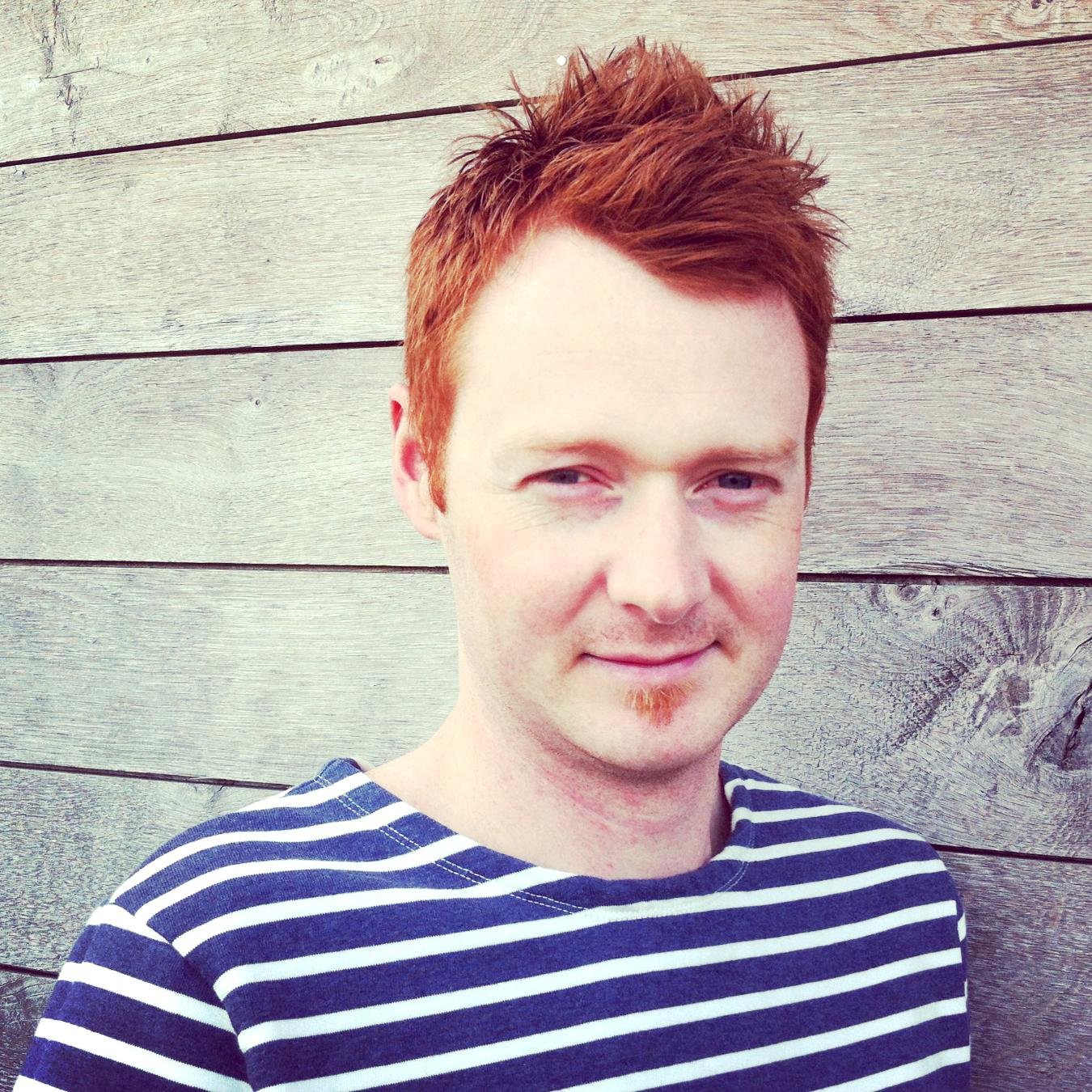Creative thinking, tea drinking, modern day Ad Man, who loves to DJ (or at least try!)