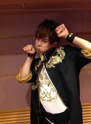 BOYSANDMEN垢作りましたｯ。
気軽にフォローしてくださいっ♩  始めたばかりなので分からないとこ多いですけど…お願いしますw