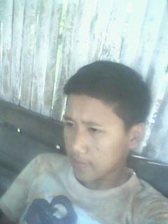 Lahir tanggal 30 januari 1996
