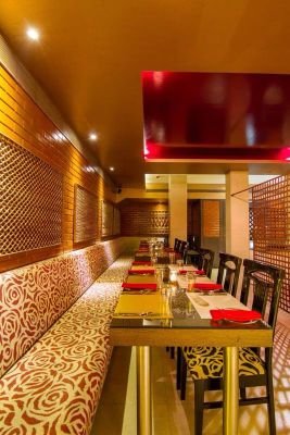 Set in the heart of the buzzing suburb Khar is Robata - a sophisticated twist on the traditional Japanese form of grilling applied to Indian cuisine.