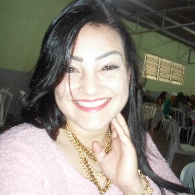 simpatica verdadeira .........brimcalhona etc etc