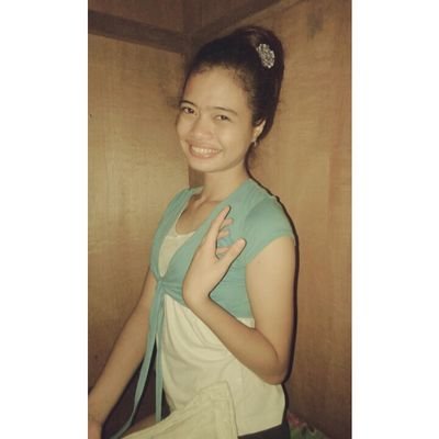 I AM NOT PERFECT NOR FAMOUS BUT I AM LIMITED EDITION. SO THERES NOTHING TO BE WORRIED ABOUT XD