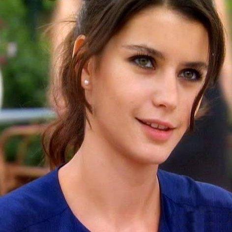 fatmaalghalal's profile picture. 