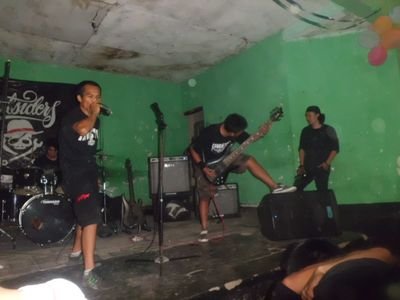 decrawl666's profile picture. kenapa harus aku