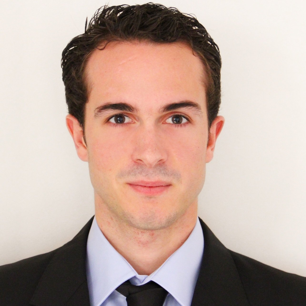 Trader pour compte propre.       Finaliste Talents du Trading saison 3 sur       BFM BUSINESS