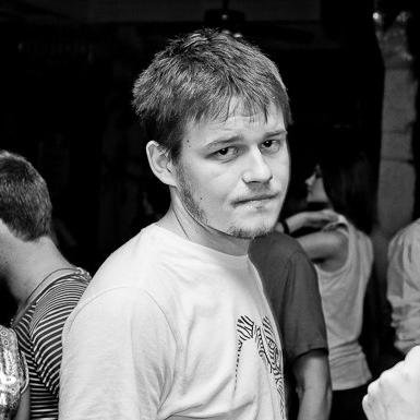 Смерть вовсе не печальна, печально то, что многие люди вообще не живут.