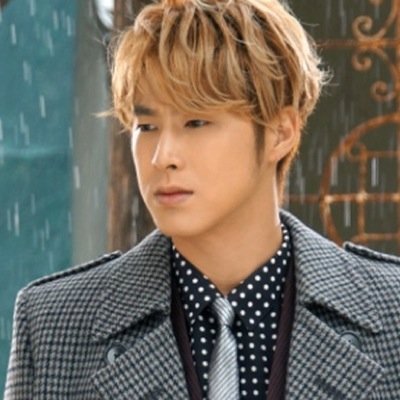 TVXQ U-Know ( 非公式bot / Role player ) 手動でお話します。会話がご希望の方はフォローの後にリプライをください^^ 自動でU-Knowのエピソード・言葉を流しています。