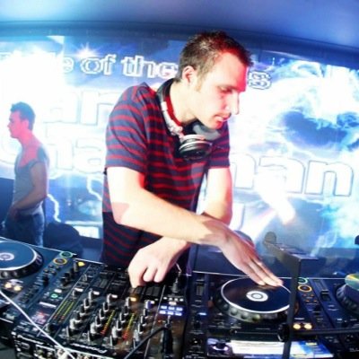 Essex-London-Ibiza regular // Catch me at BackTrack, Evoke NightClub, Writtle College SU, Riverside Inn terrace, West 5 London, BarFunk Regularly! *BOOK TODAY*
