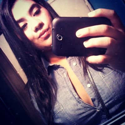 21, La hija de Micky Mouse / 10/08♥ Instagram: @auxdhrey