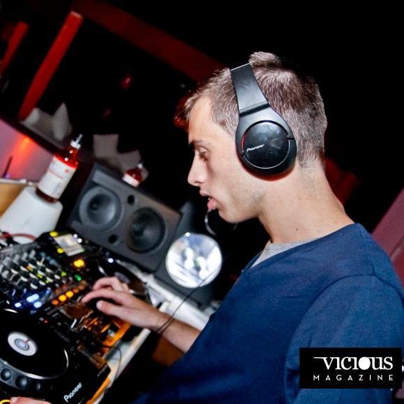 Dj / Music Site: https://t.co/gwCxQAuofD / Booking & Contact: daanipc@gmail.com / Semifinalista Vicious Magazine (DjContest 2014)