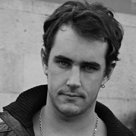 Soy modelo publicitario,  productor de eventos (U. Pacífico) Locutor ( Escuela de locutores de Chile) Empresario http://t.co/FXg8FoTb8r, y comunicador.