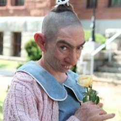 Tu as dèjà eu des problème bc tu te trouves pas belle viens en dm.