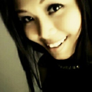 AinunMaharani5's profile picture. 