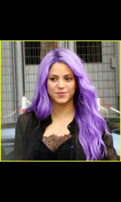 My idol is @Shakira #ShakiFan