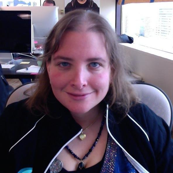 This is my professional account. For my personal account see @lisajill.
