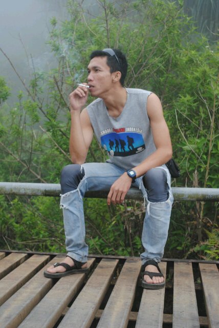 Low Profile |Sport and Advanture|
Good Father