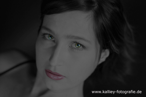 #Bloggerin #Ehefrau #Mutter #Hotelfachfrau #geschäftstüchtig #ehrlich #direkt #kritisch