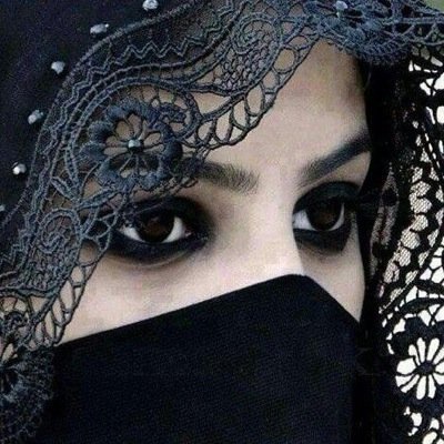 نصحت القلب لاتبكي قال القلب وحداني أبي أضحك أبي أحكي ولاكن وين خلاني (عشقي 🛩️)