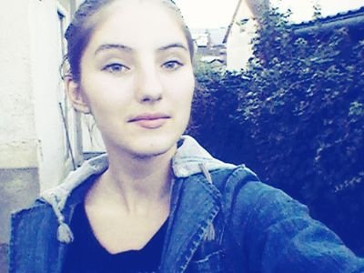 Follow me,i follow back :D