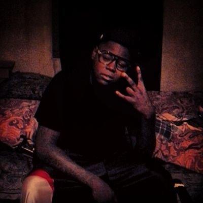 adrianmontgom16's profile picture. 