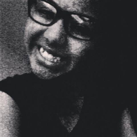 I love love food,cherish friendships,the weeknd =my bae