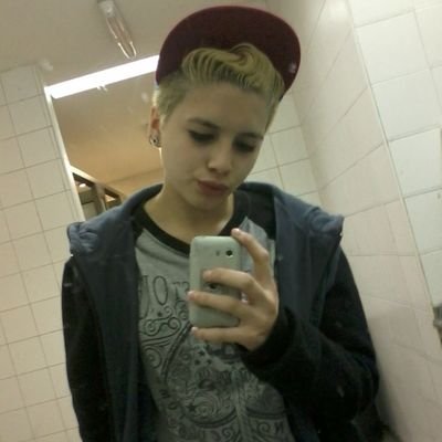 Hola Me Gusta La Musica , Cantar & Bailarr