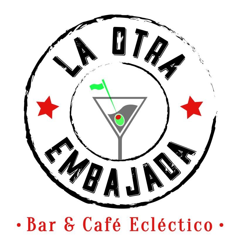 Algo así como un cóctel mixto de cine, música y literatura con un toque de artes plásticas. Bar y café ecléctico.
