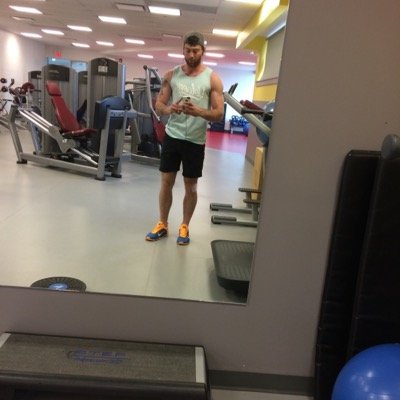 Jaybrown182's profile picture. I like to pick up heavy things, then set them back down