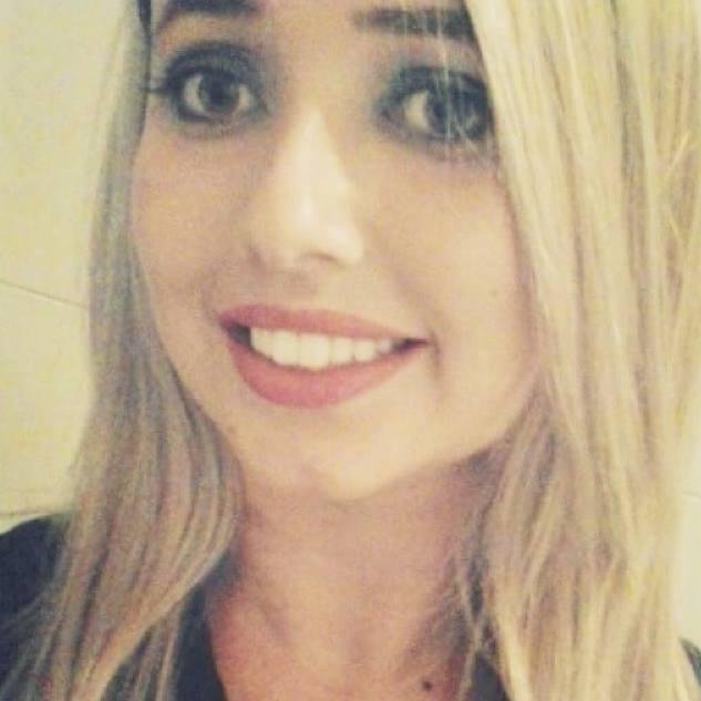 Estudante. Casada.
O que se leva dessa vida é a vida que se leva 🍀🍃🍺🍷