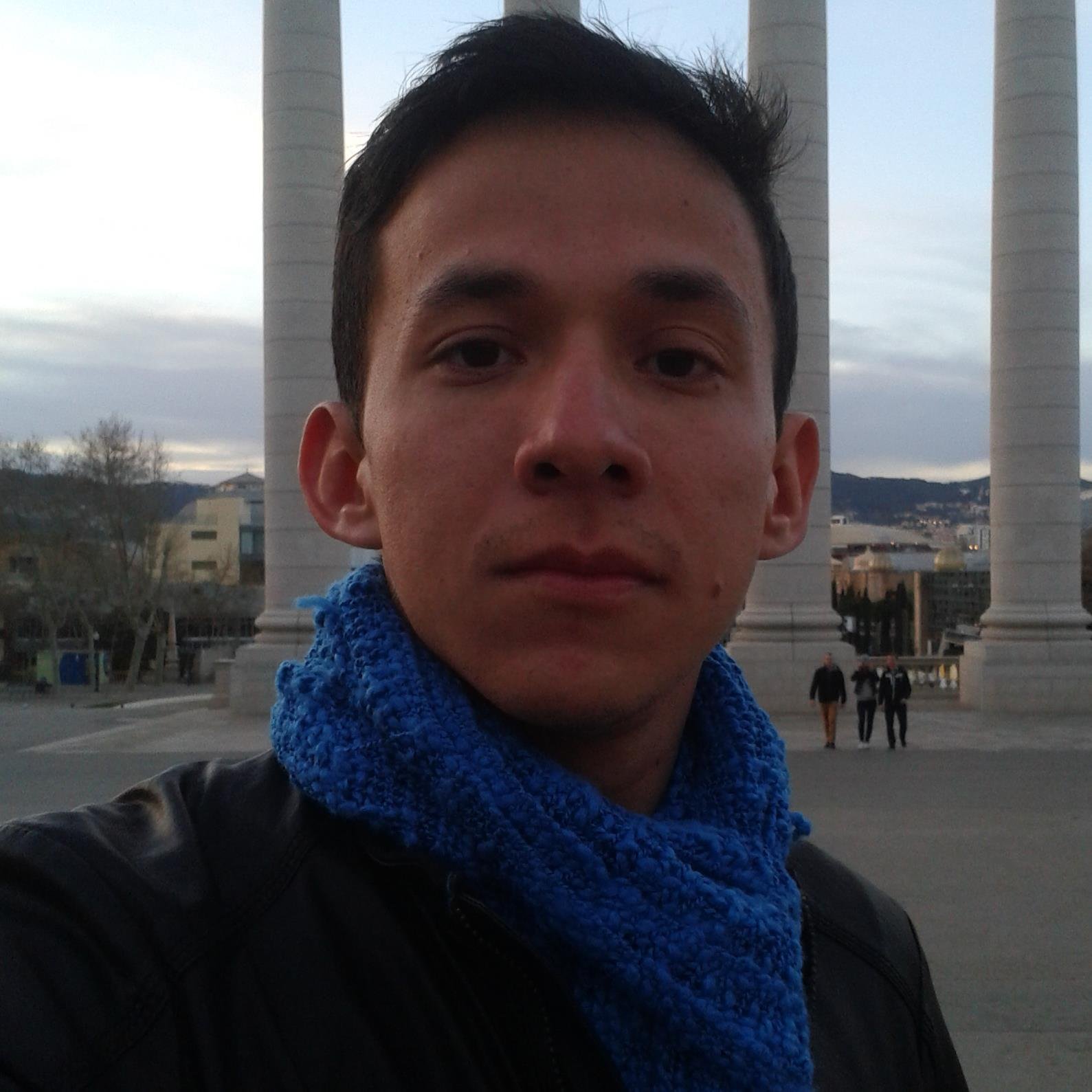 Médico e investigador, sueño despierto y vivo plenamente. Suave con la gente y duro con mis objetivos.