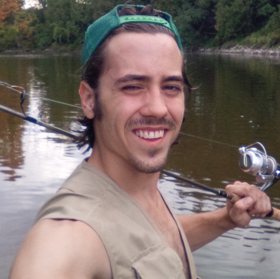 chewinking33's profile picture. Tossin lines and drinkin pints