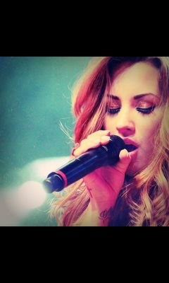 tuputafamosa's profile picture. Mirate como has crecido, en que te has convertido, y quien crecio contigo.