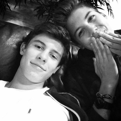 @theespinosahood just gave you a free follow, so follow her back?