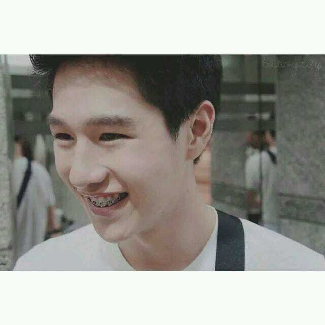 call me ~ ห มู ท อ ย  ♥- Toy • Pathompong Rueanchaidee - bot not real ‡ ( real,ig ∞ @muwaan1 ) 22:00 น. ทุกวันศุกร์ gmmchanel #เกรียนPossible มาคุยกันได้น้า