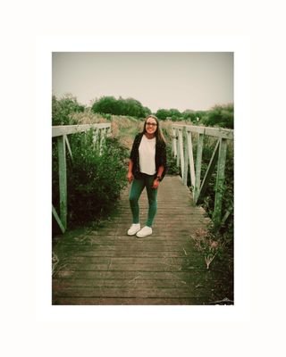 [Instagram : luciaaflores_]
~No me importa lo que digan, yo te sigo a todas partes Real Madrid CF.