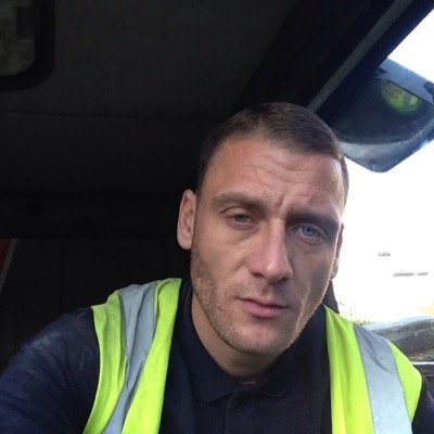 LeeLeeflood's profile picture. 