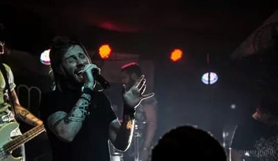 apenas mais um fã clube da maior banda da minha vida @fallingingeo