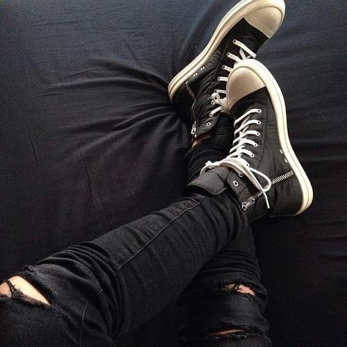 amyrlz's profile picture. « Questions of science Science and progress do not speak as loud as my heart  »