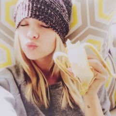 18.《if you fall, i fall》Just a little fallen angel that wants to have fun.