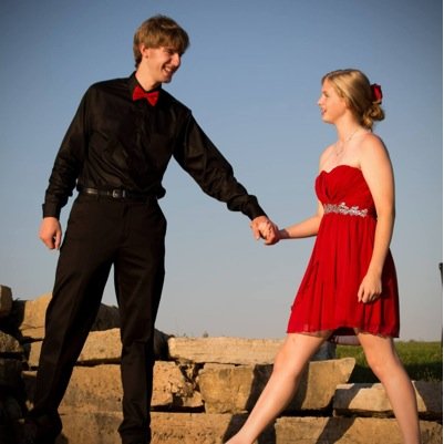 luvDemWhiteBoyz's profile picture. Volleyball, softball, basketball, track, and used to do Hawk All-Stars cheerleading. Love show choir and anime!!