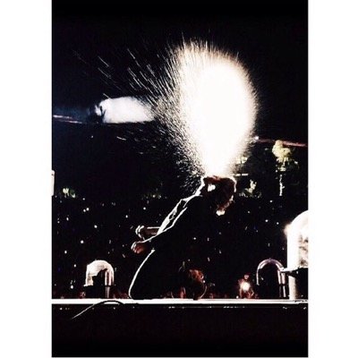 dont follow please rt https://t.co/yK4MtJ4Yla i really want my sunshines follow