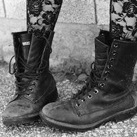 truthfullysad's profile picture. please give me a shoutout if you want people to see these quotes. Idk how to get more followers