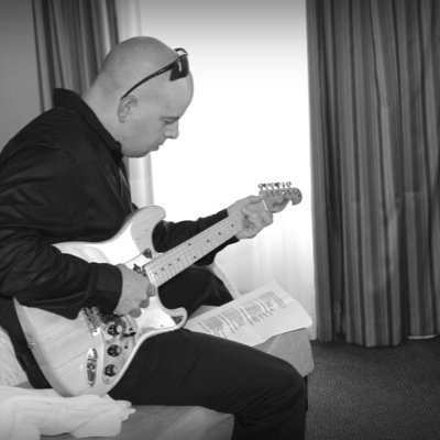 Velvetjo's profile picture. 