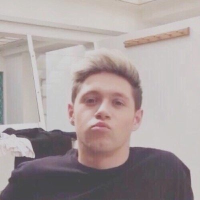 hey follow @wetndniall - ask her to dm you to Niall Liam and/or Zayn :D ( niall also fav'd her help with niall follow tweet )