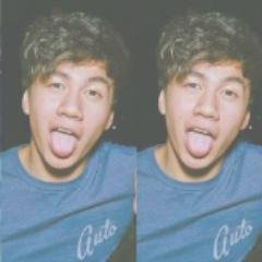 @LORDVOLDELUKE 

link in the bio for the 5sos follow poster