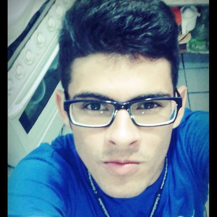 Whats: 081 93489696