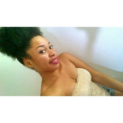 Chloé ✌ .. 14/03 ♋ .. Lionel ♡ ... Keisha ☆ ...